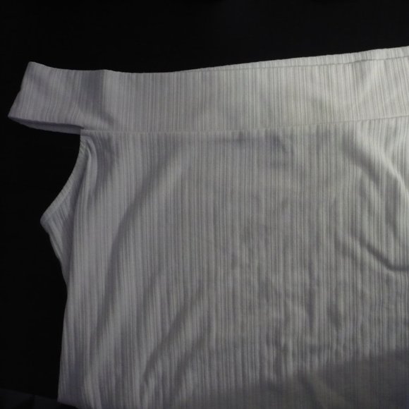 Rayon Blend Gentle Fawn Off Shoulder White Tank Top - Picture 5 of 8